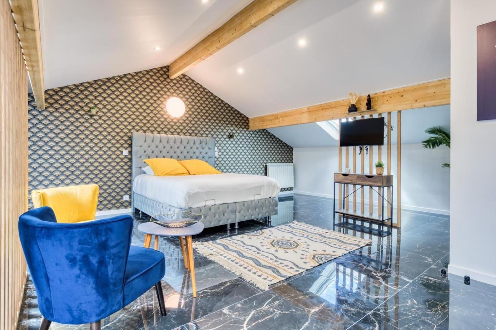 Studio 1 Coubron Luaran gambar